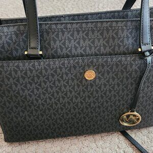 Michael Kors Tote